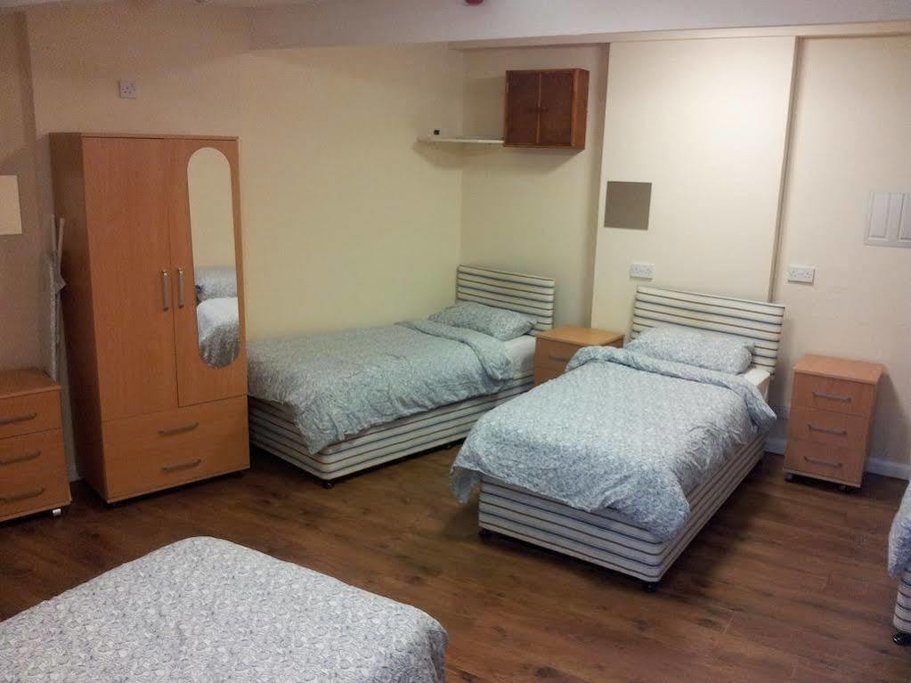 Hotel The Knowsley - Not Open To The Public à Liverpool Extérieur photo
